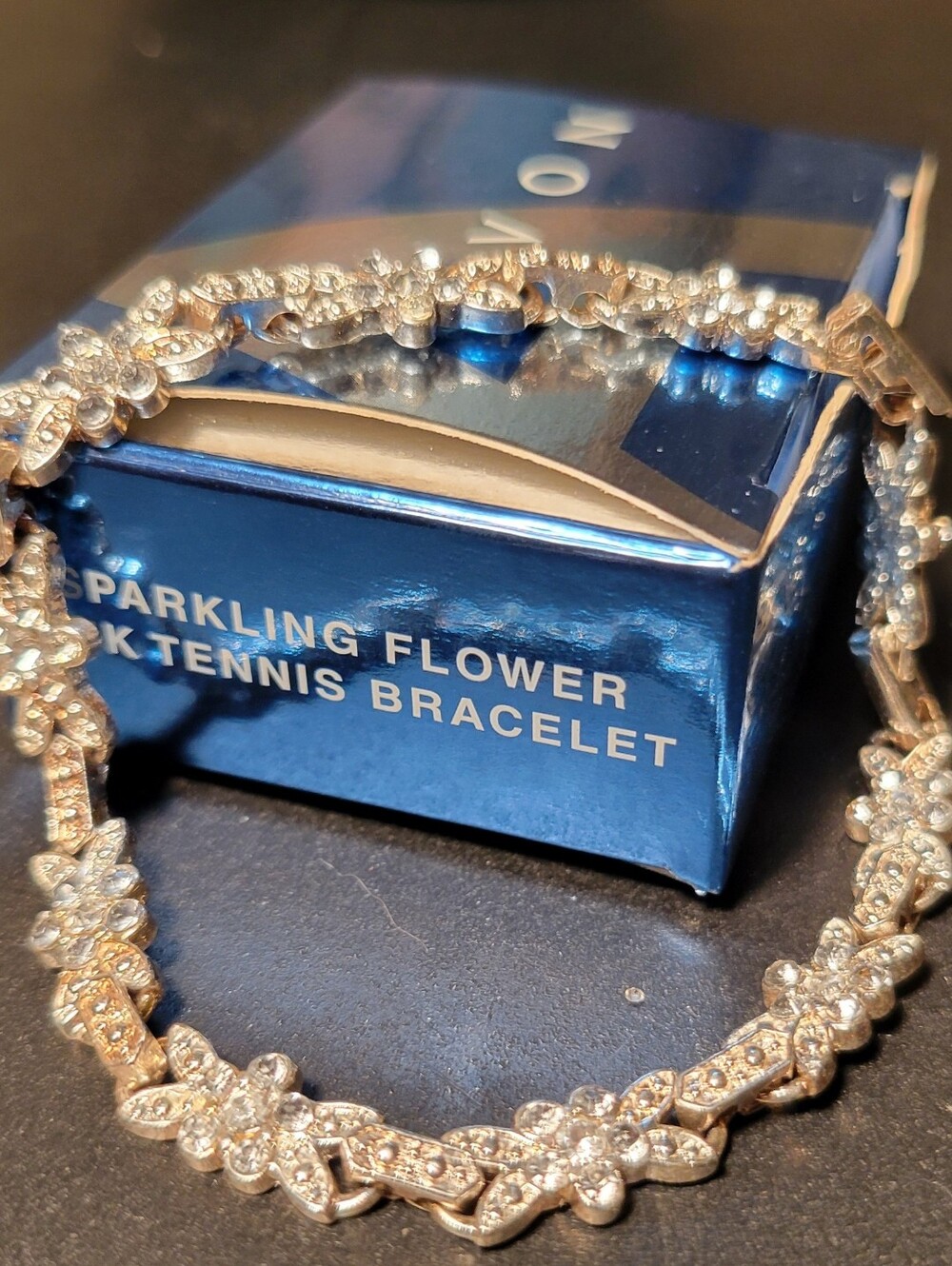 Vintage Avon Sparkling Flower Link Tennis Bracelet Rhinestone Silver Tone Boxed